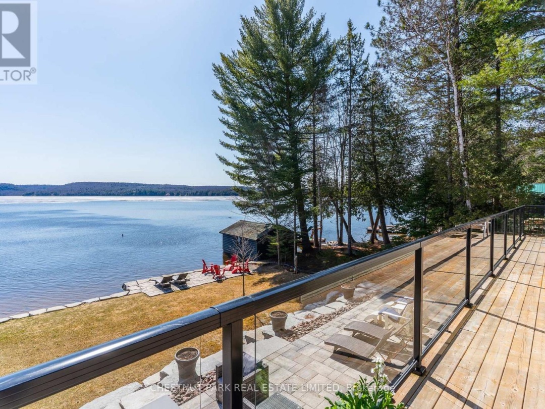 1168 Curry Road, Haliburton Lake