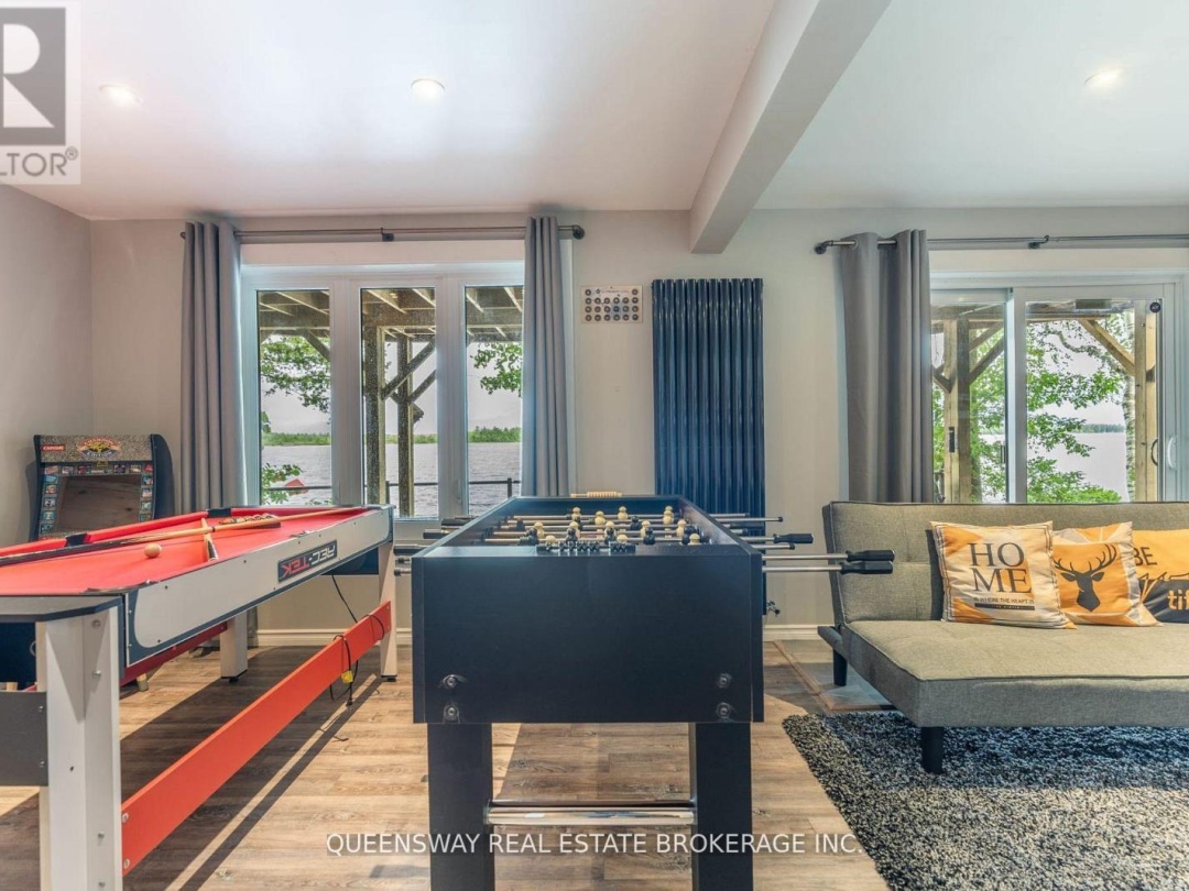 1280 BLACK BEACH LANE, Dalrymple-south Lake