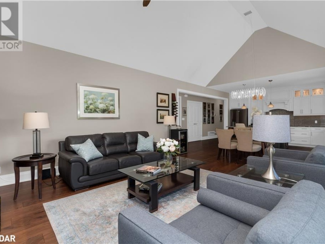 43 Thoroughbred Drive, Oro-Medonte
