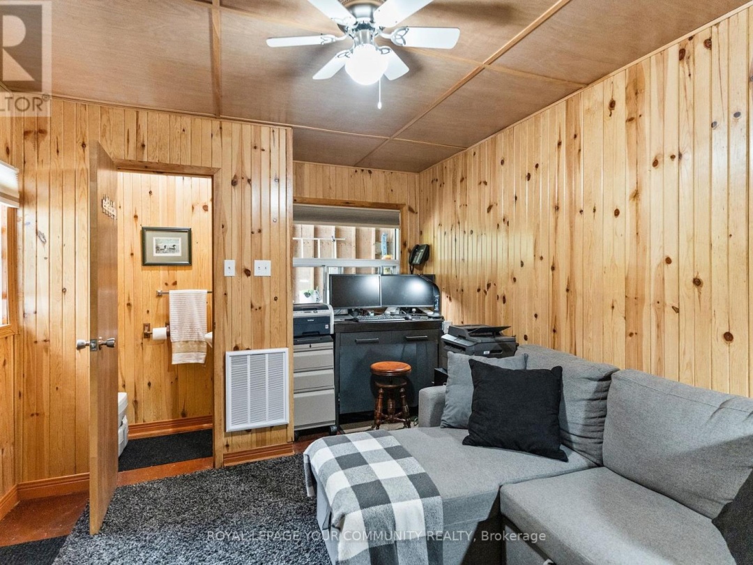 1139 CANUCK TRAIL, 