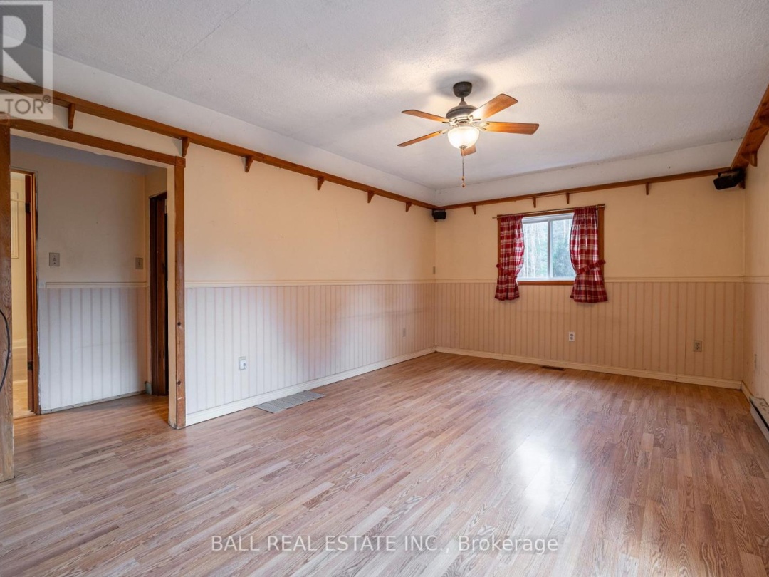 1047 DONROY ROAD, 
