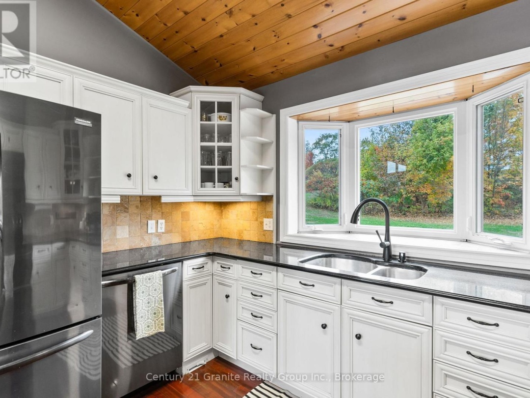 1754 HORSESHOE LAKE ROAD, 