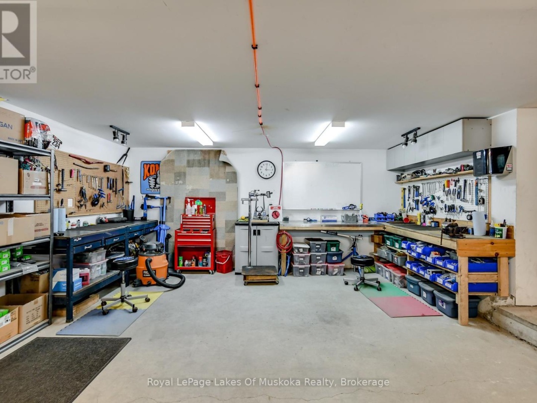 230 Ecclestone Drive, Bracebridge