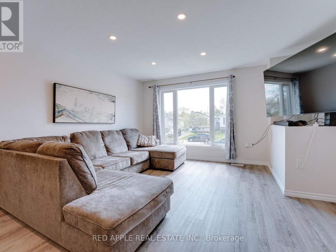 48 Louise Lane, Orillia
