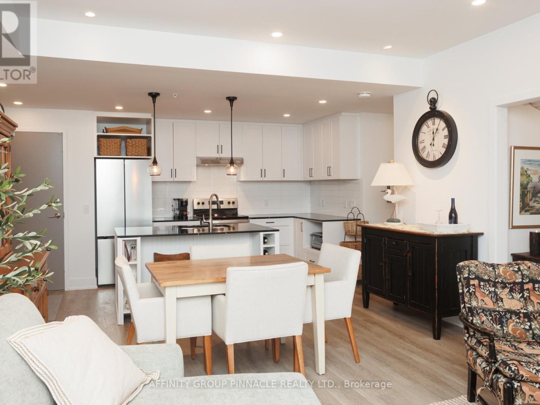 302 - 19A WEST STREET N, 