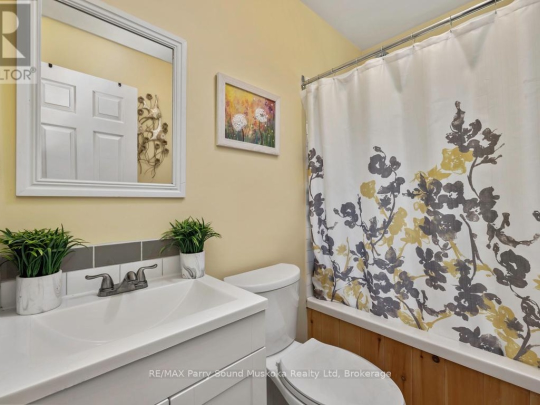36 LONG LAKE ESTATES ROAD, 