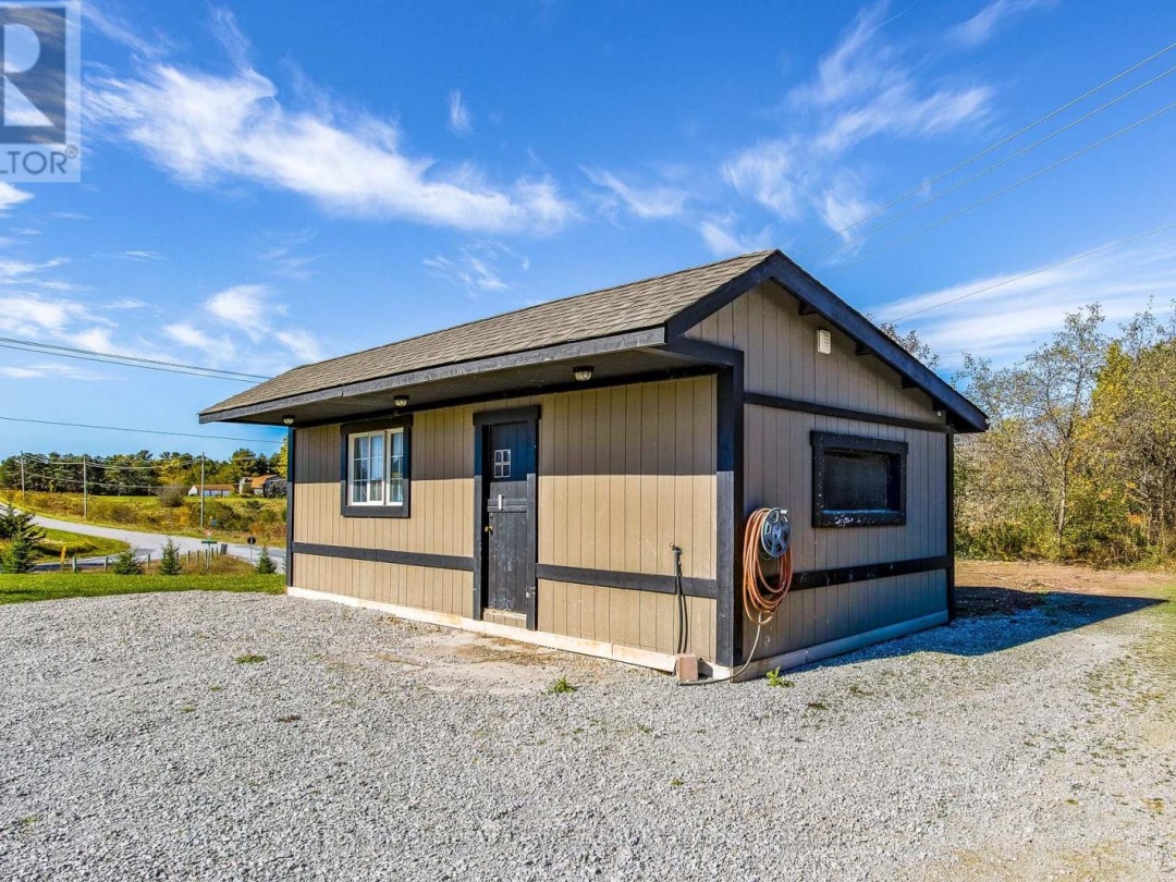 399 Dawson's Side Road, Tiny