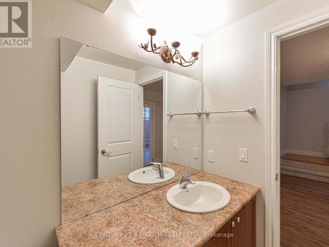 15 - 5 INVERMARA COURT, Lake Simcoe