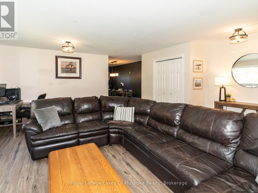 22 KNOTTY PINE TRAIL, 