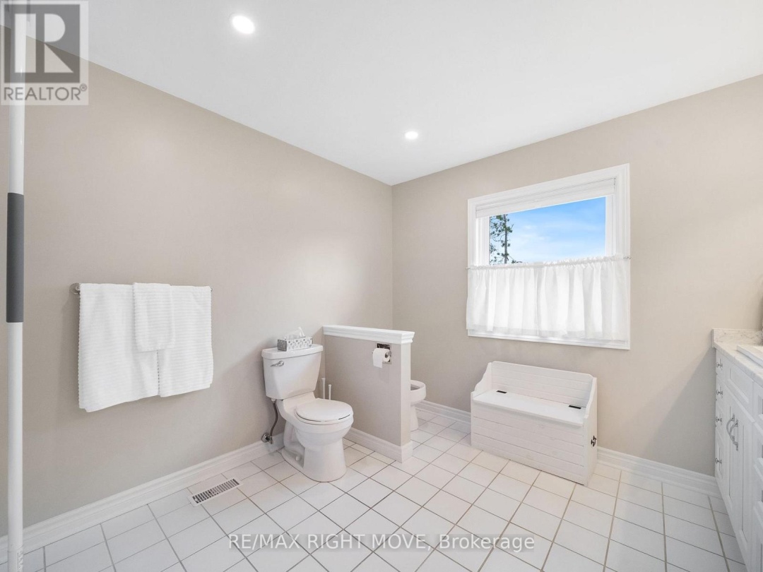 1998 VOYAGEUR CIRCLE, 