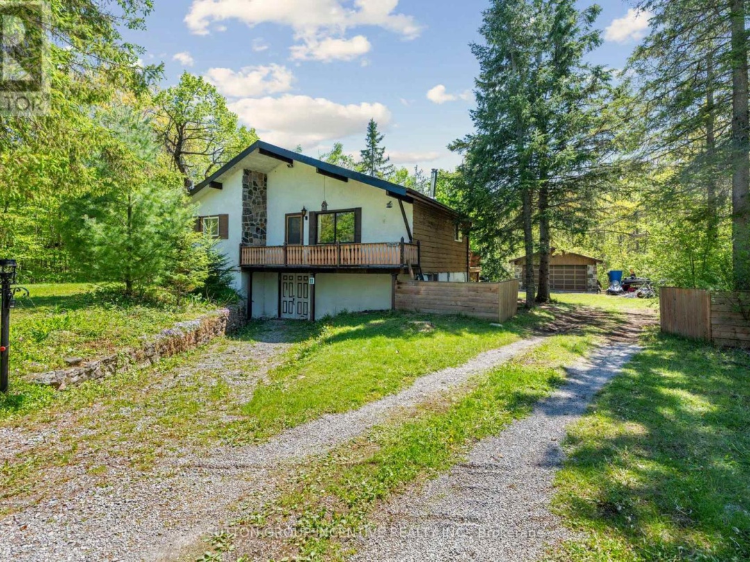 11 MACKENZIE PLACE, Balsam Lake