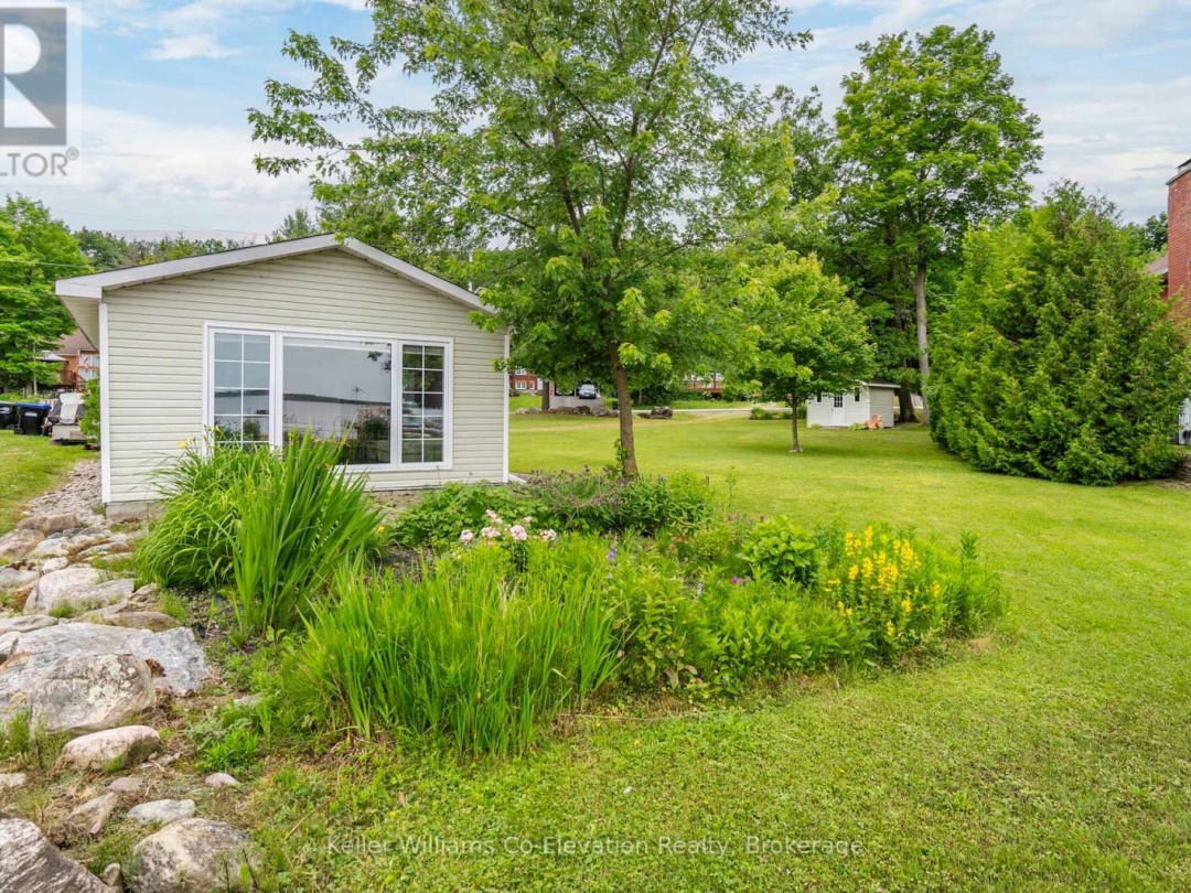 220 ROBIN'S POINT ROAD, 