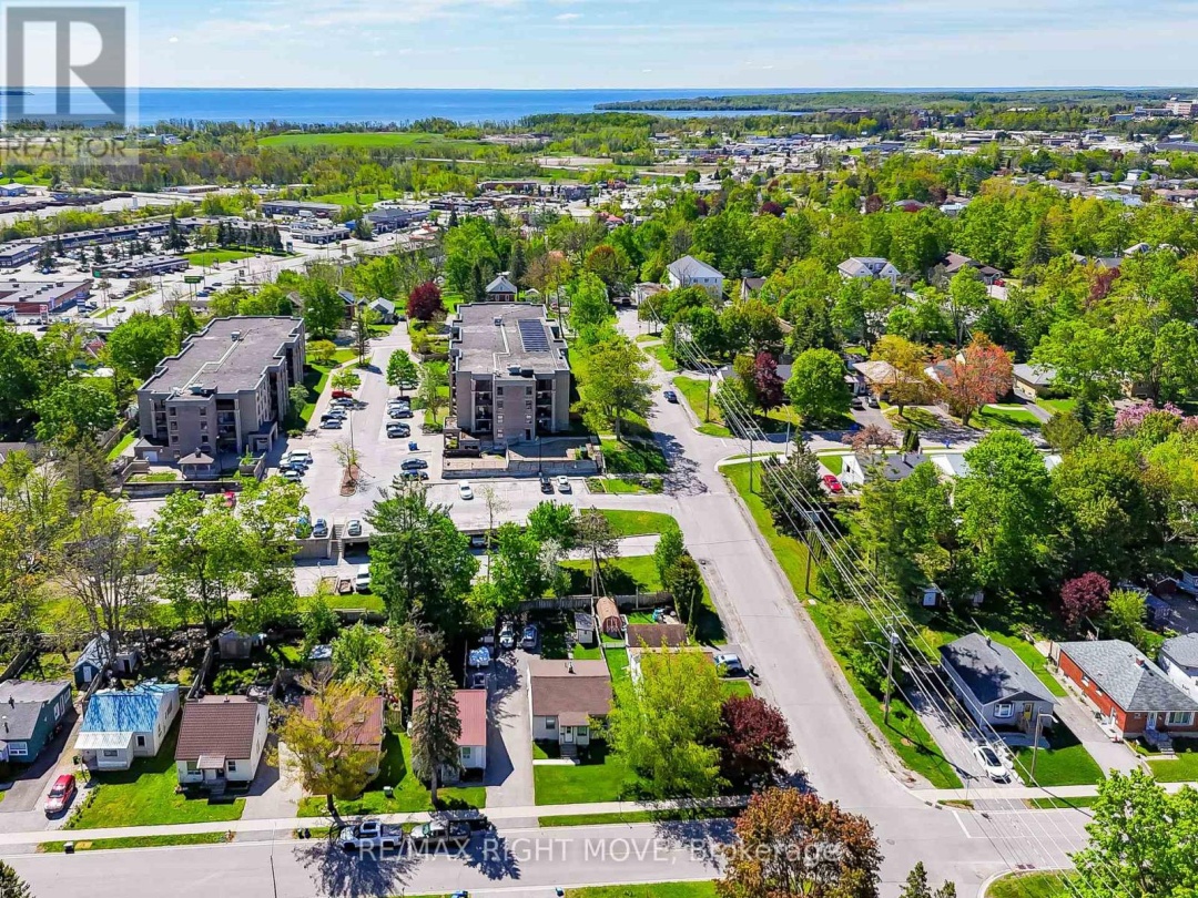 22 Albany Avenue, Orillia