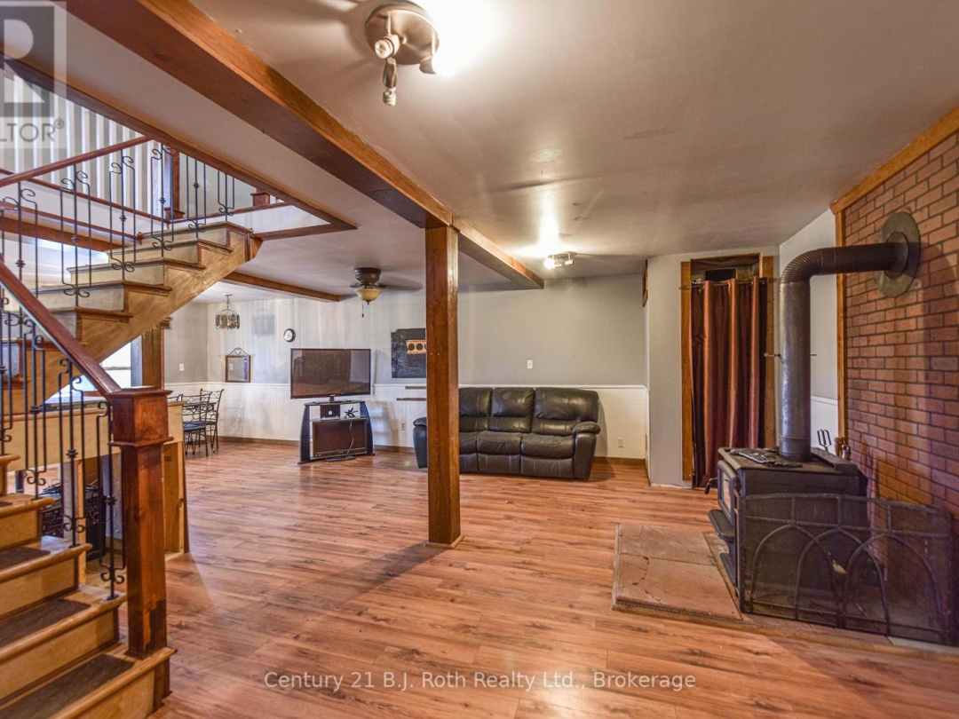 5135 SIDEROAD 25, 