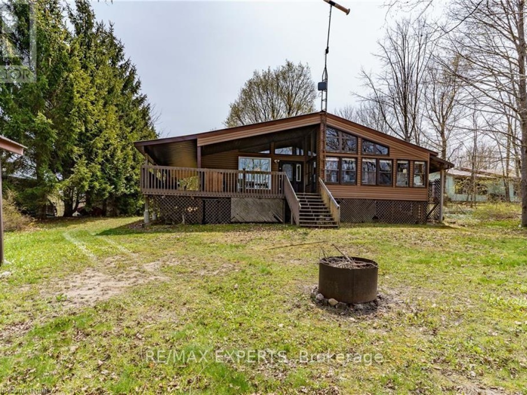 86 STONEY ROAD, Manitouwabing Lake