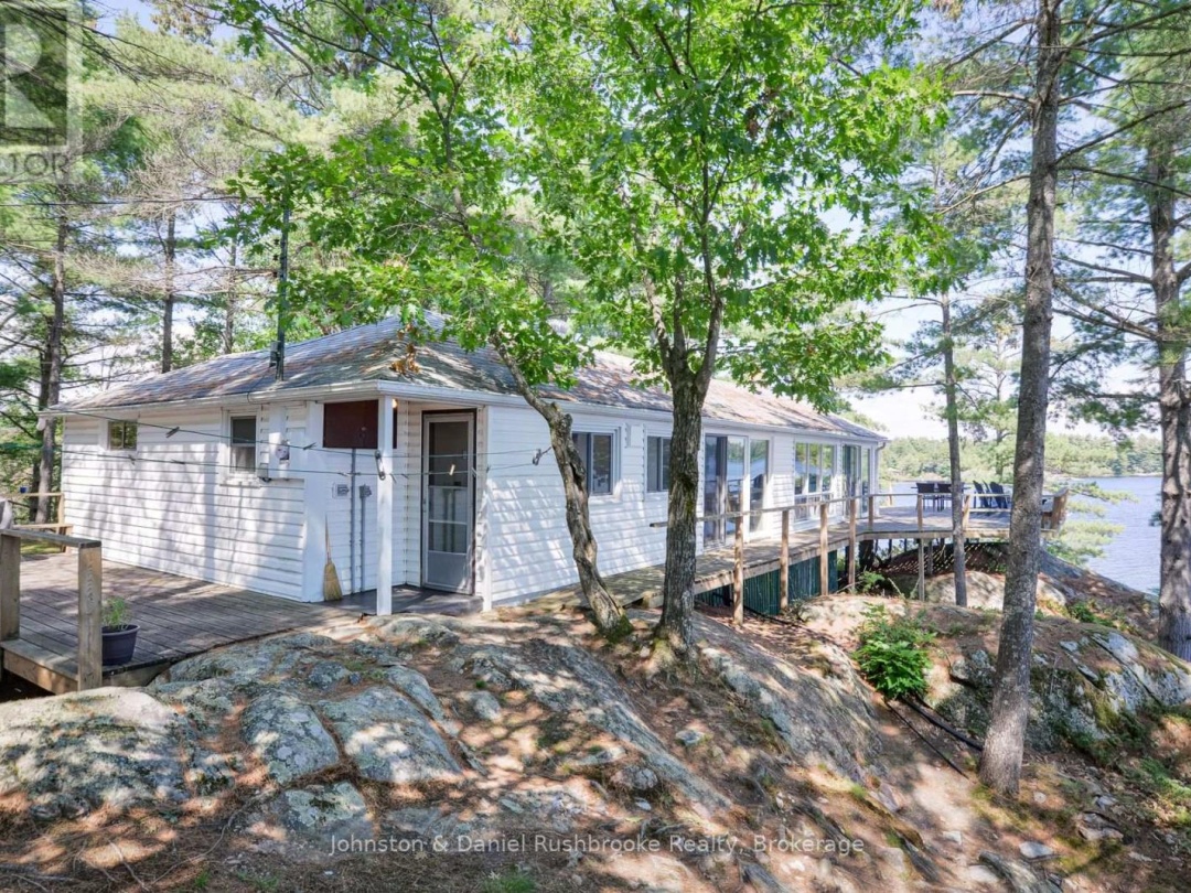 1116 Tryon Drive, Kahshe Lake