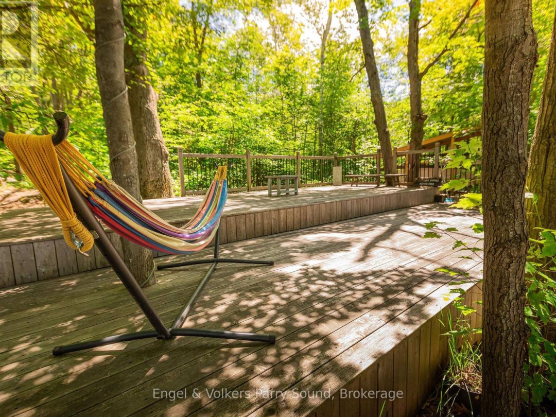 6 HARMONY LANE, 