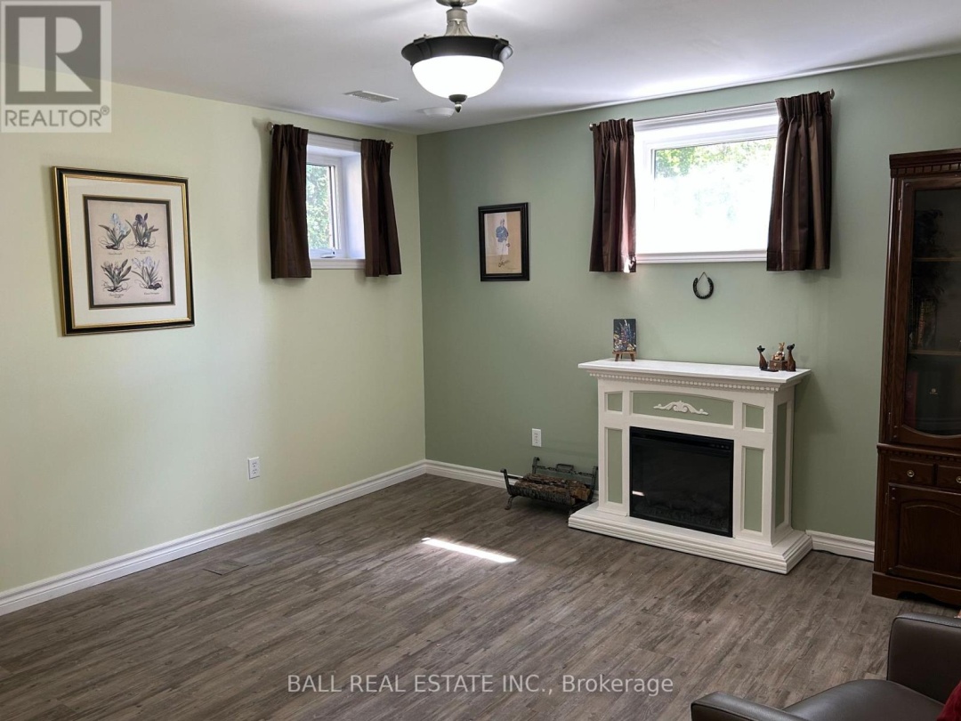 41 SOUTH HARBOUR DRIVE, 