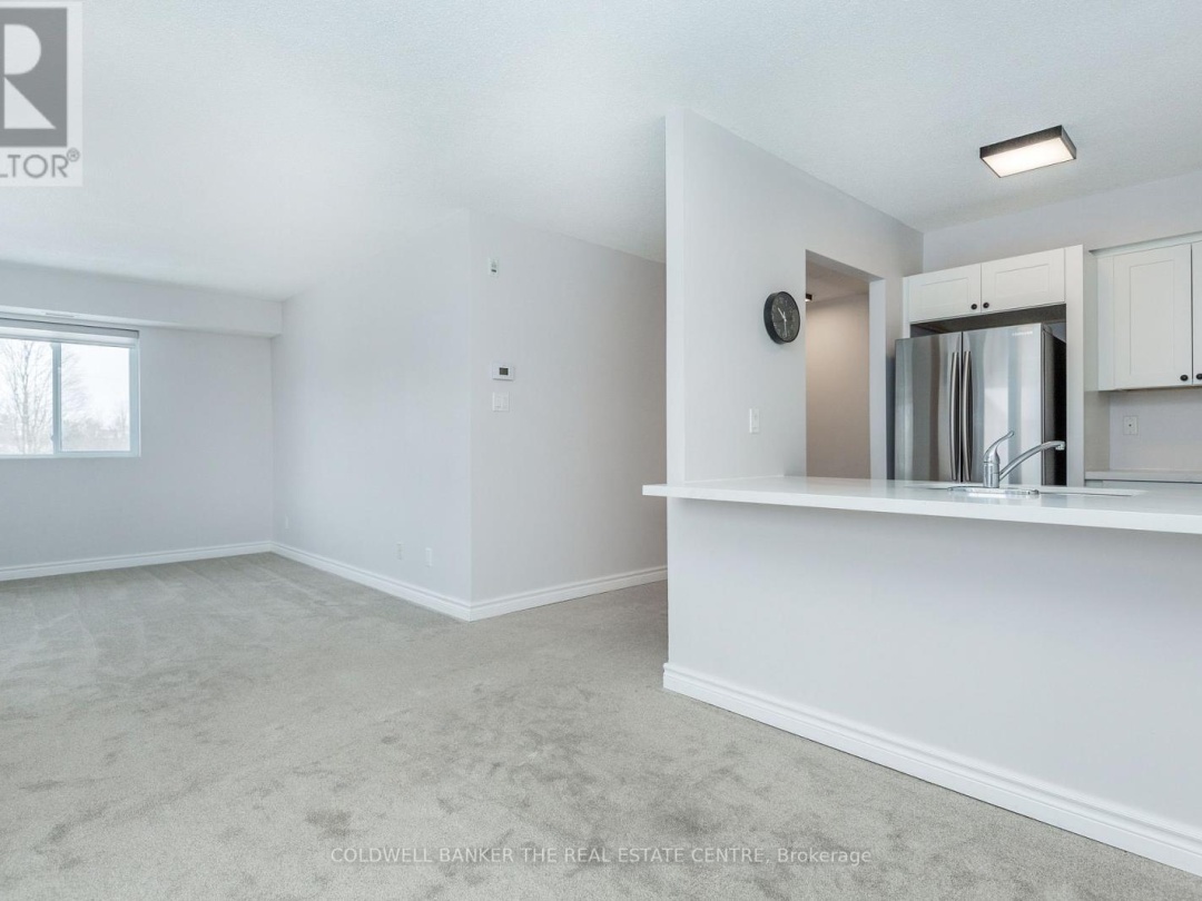 302 - 125 BOND STREET, 