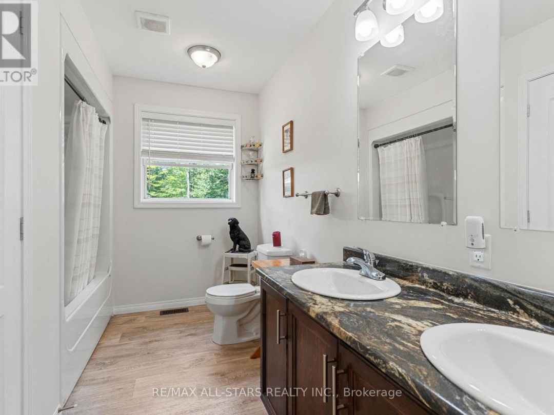 1089 TATTERSAL ROAD, 