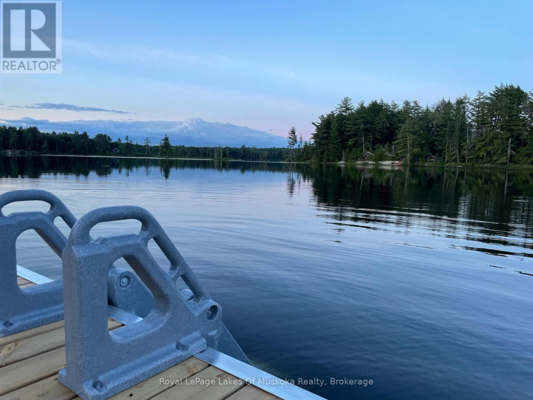 1420 Limberlost Road, Pell Lake