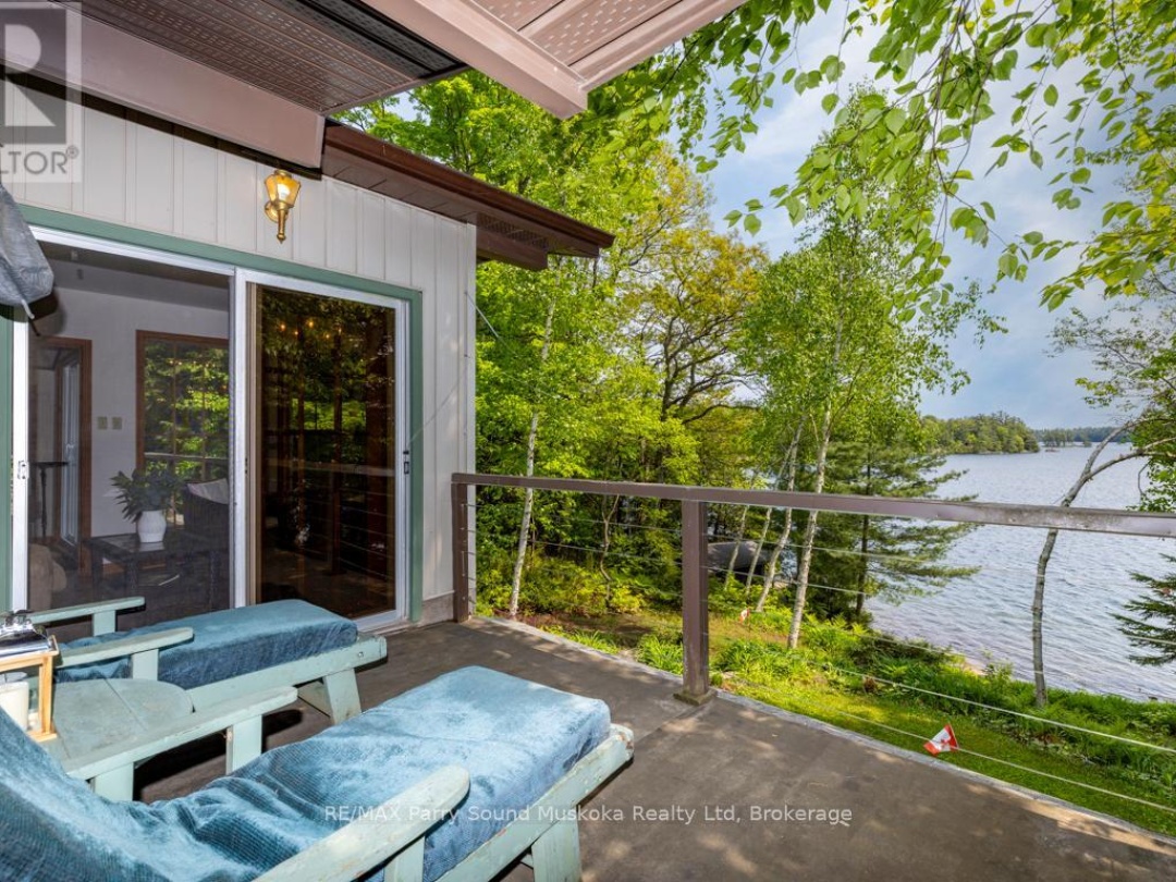 49 Bayshore Drive, Clear Lake