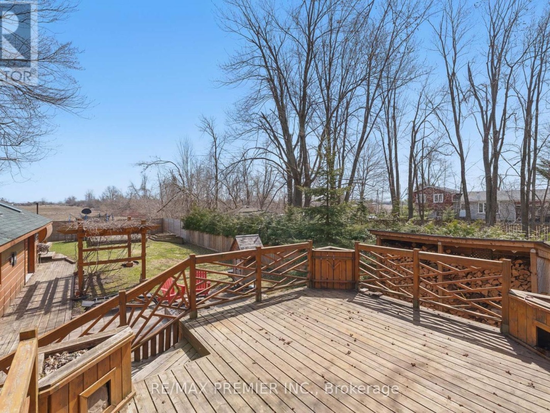 2441 LAKESHORE DRIVE, 