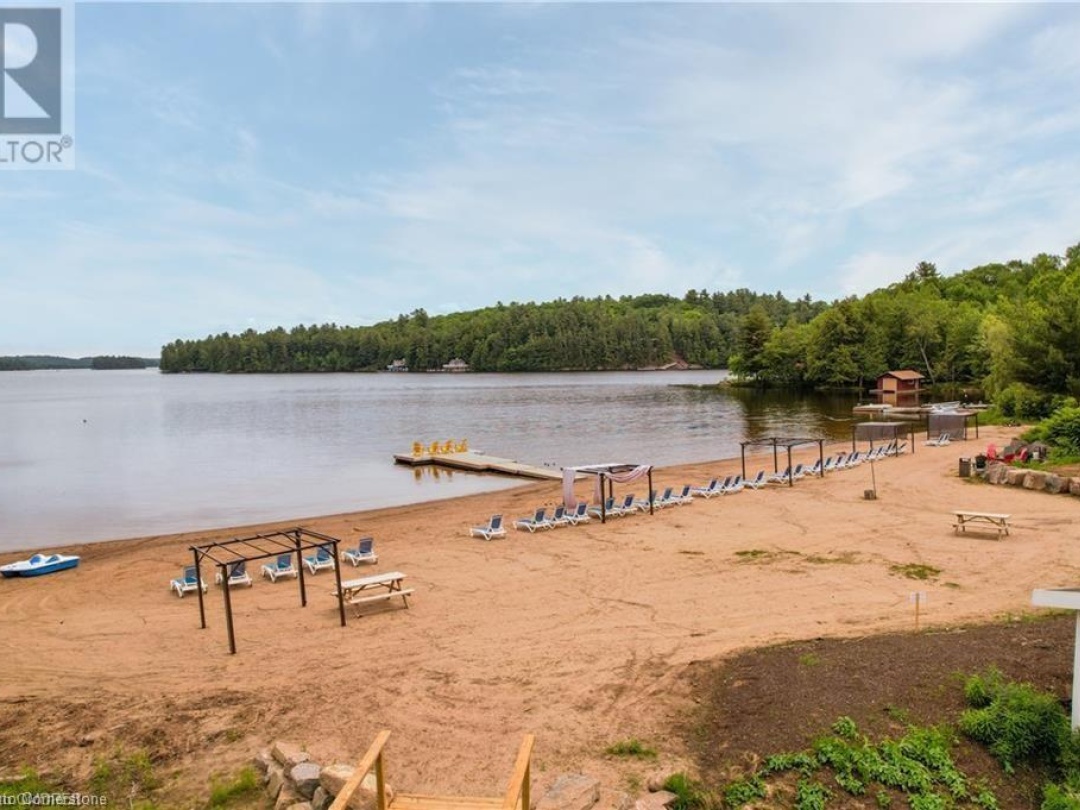 1869 Hwy 118 W Unit# Bhvb201, Lake Muskoka