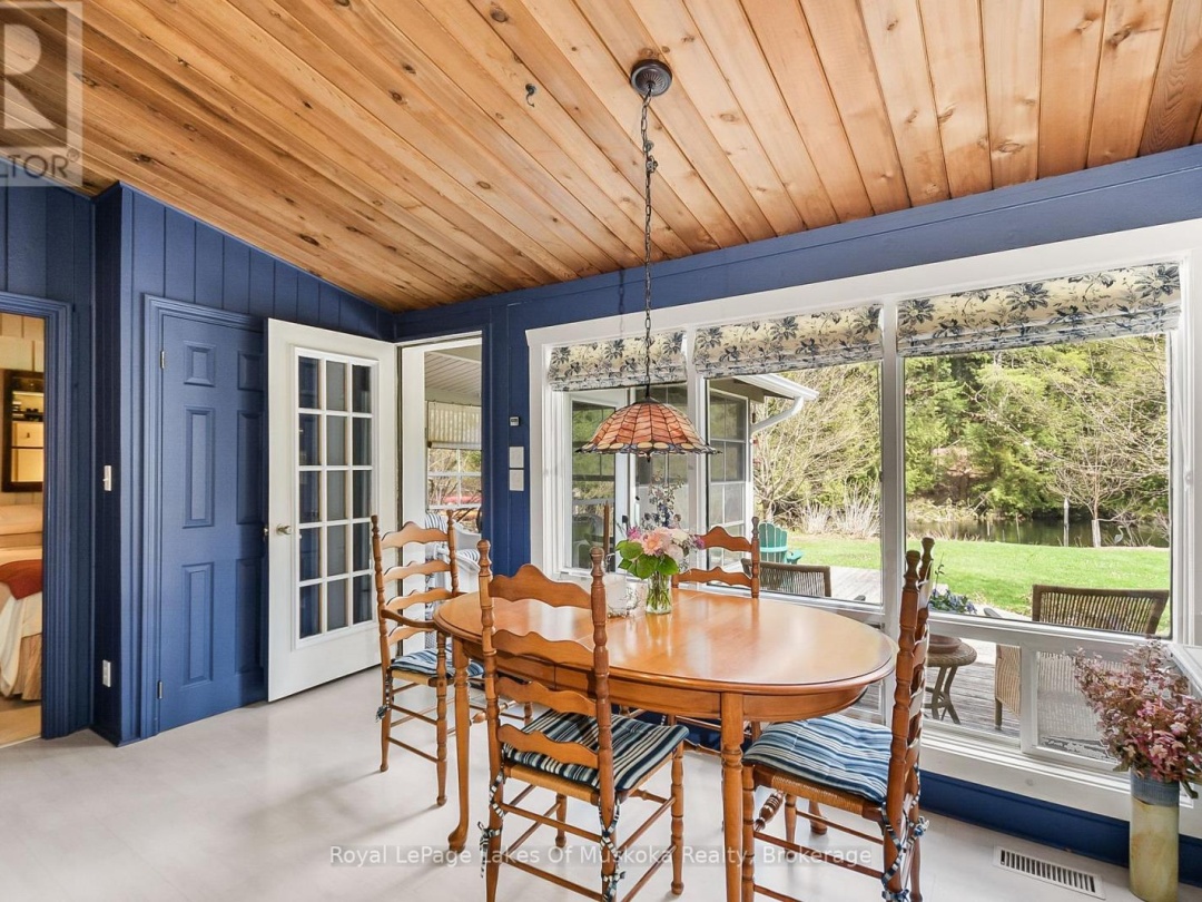 9 Summer Lane, Lake Muskoka