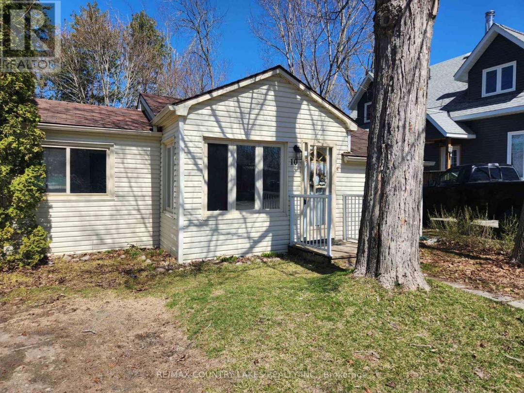 10 Ridge Avenue, Ramara