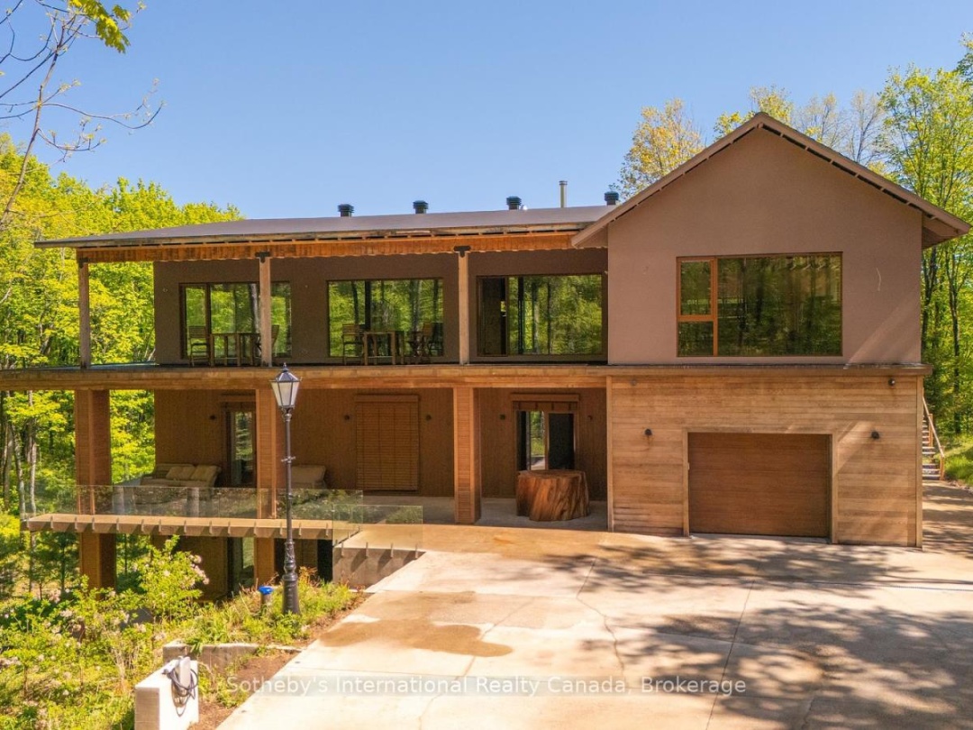 1739 Trapper's Trail Road, Miskwabi Lake