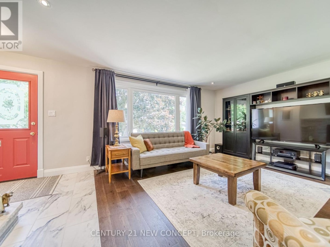 51 FITTONS ROAD E, 