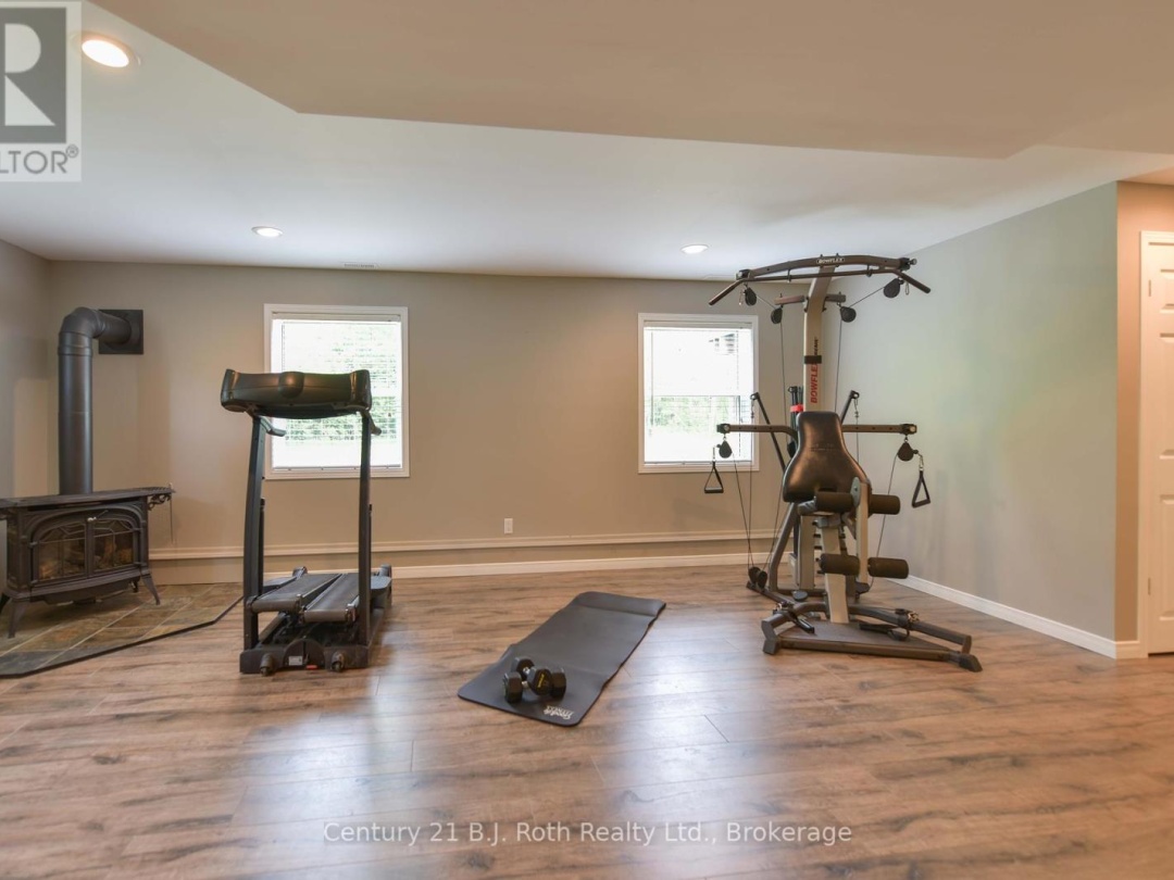 3516 Kirkfield Road, Dalrymple Lake