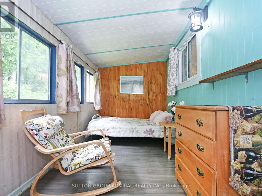 70 ANTIQUARY ROAD, Canal Lake