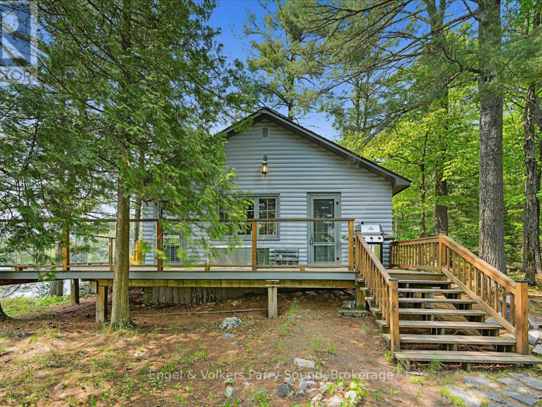 53 BIRDWOOD LANE, Harris Lake