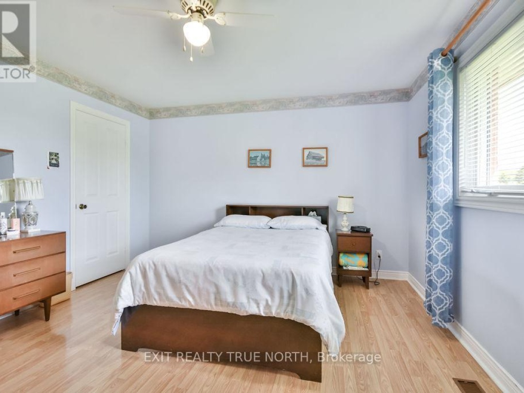 16 Hepinstall Place, Oro-Medonte