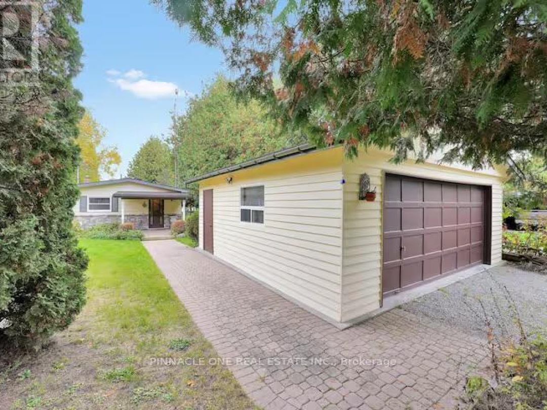 159 MCGUIRE BEACH ROAD, Canal Lake