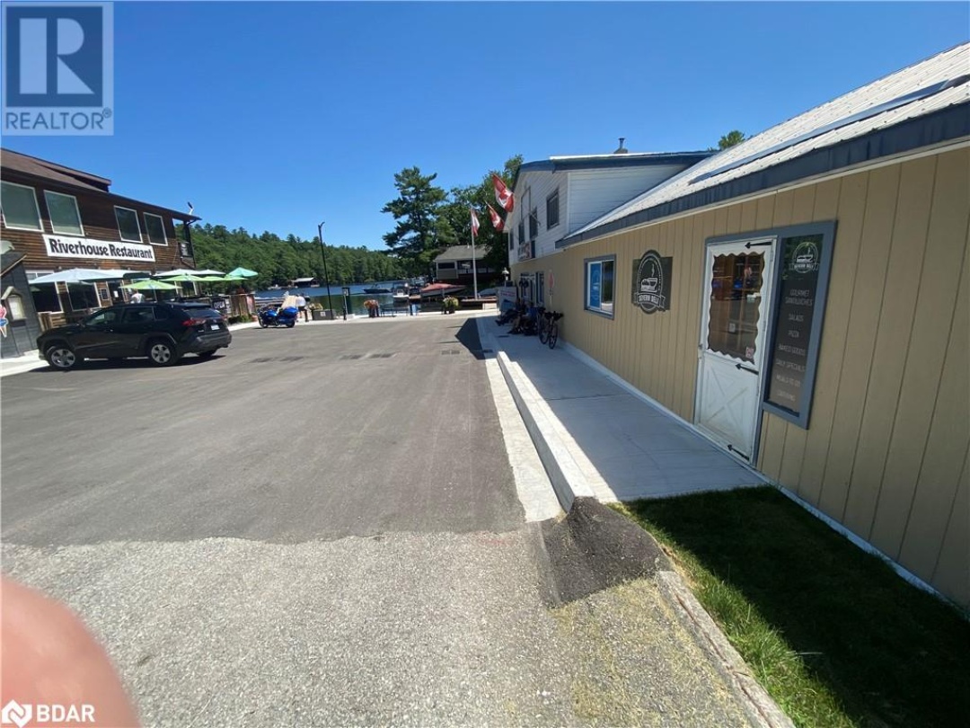 1725 Earl Haid Avenue Crescent, Severn River