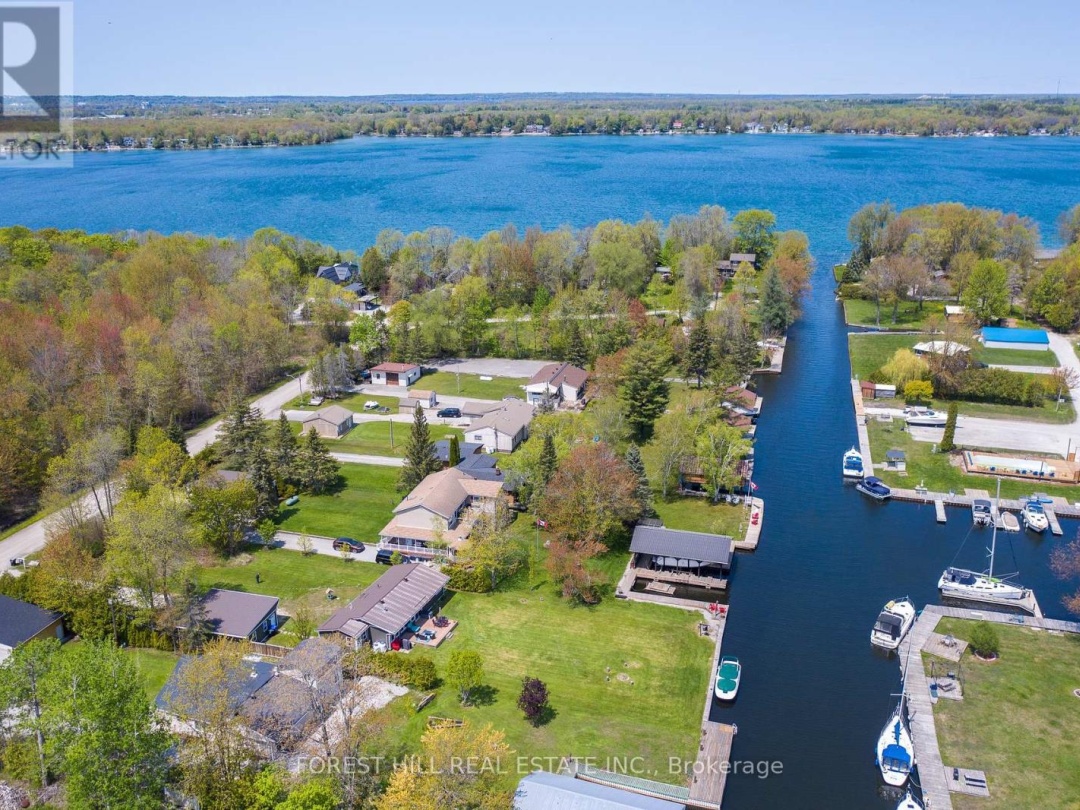 4099 GLEN CEDAR DRIVE, Lake Simcoe