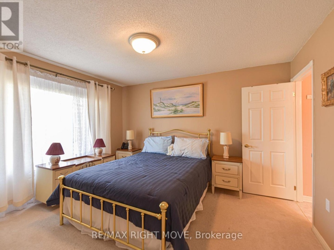 408 40 Museum Drive, Orillia