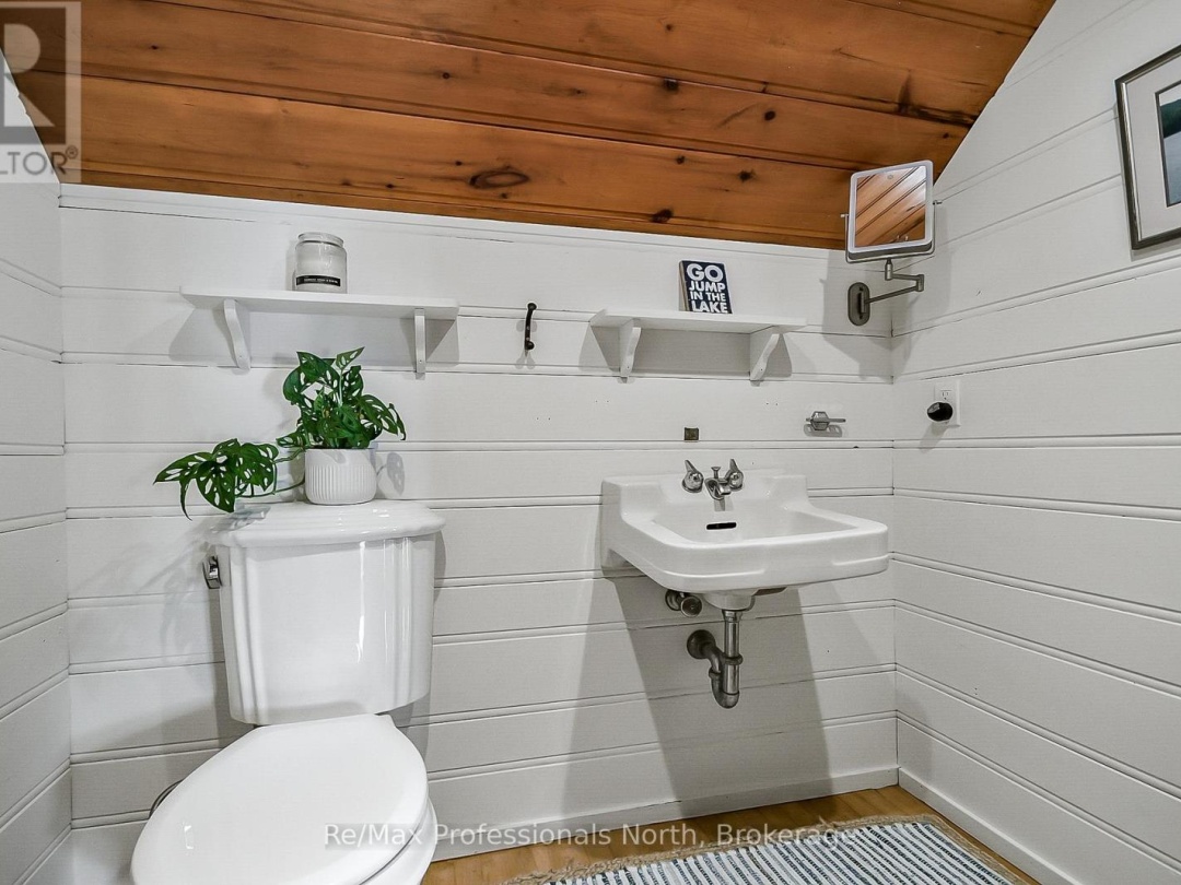 95 PEN LAKE POINT ROAD, 