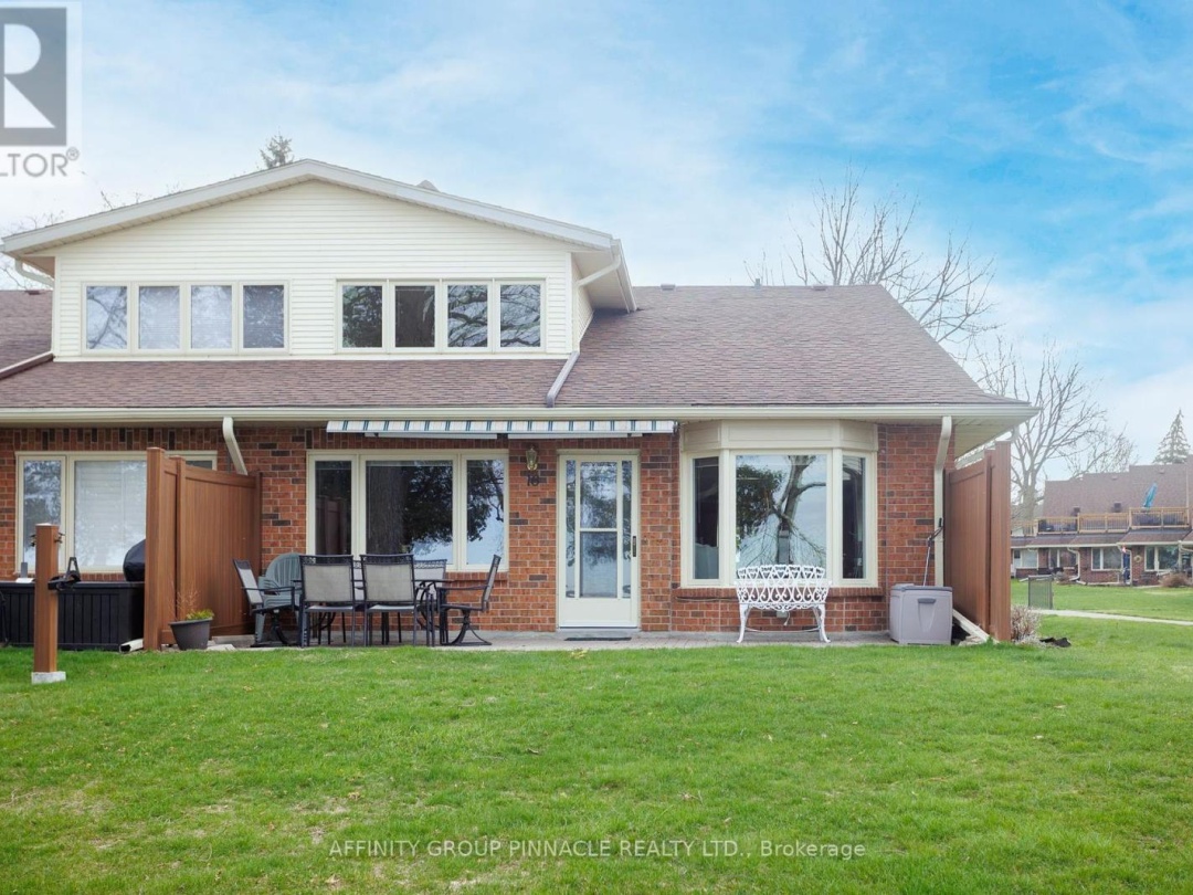 16 B90 Parklawn Boulevard, Lake Simcoe