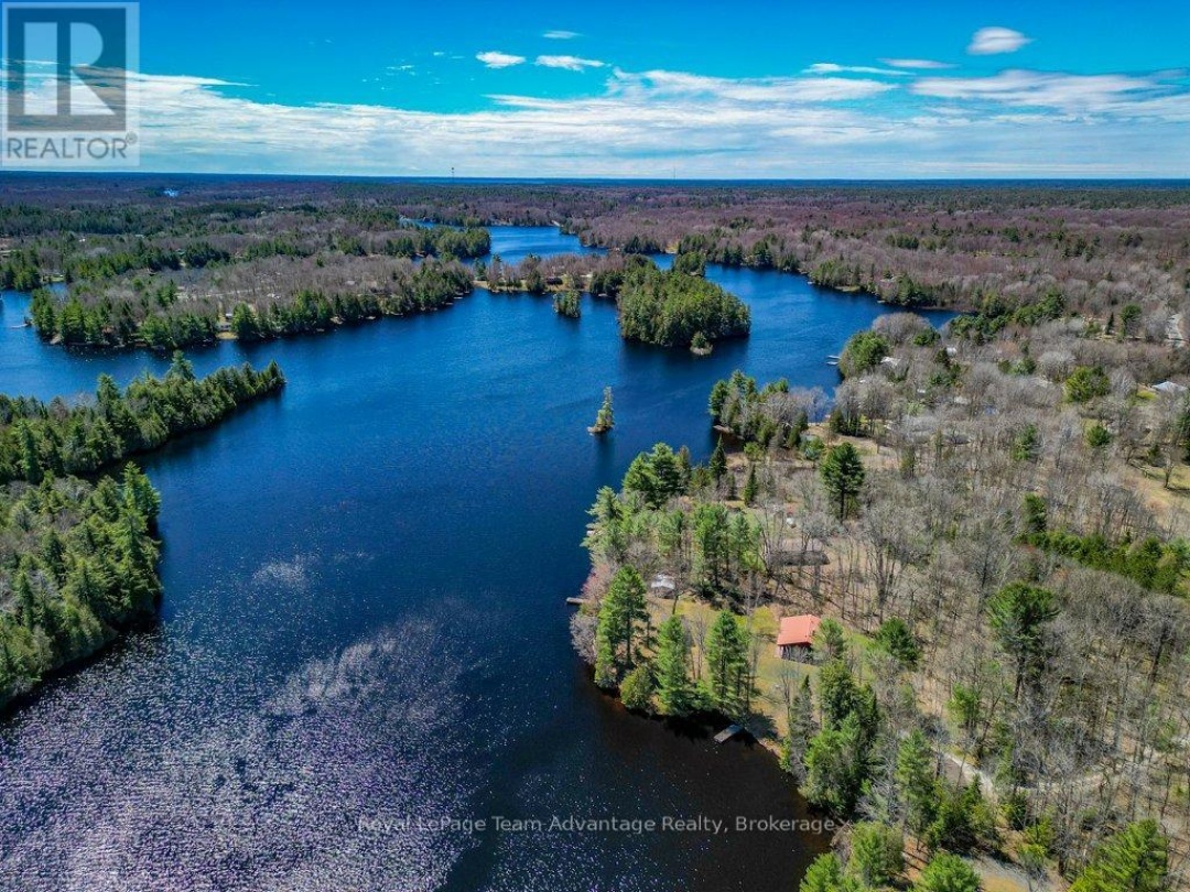 11 Birch Lane, Harris Lake