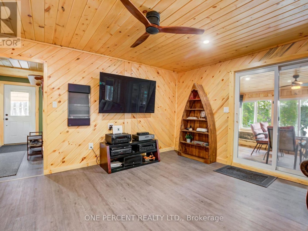 1105 Lakeshore Road, Gooderham Lake