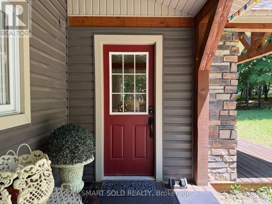 105 MUSKOKA GLENS COTTAGE ROAD, 