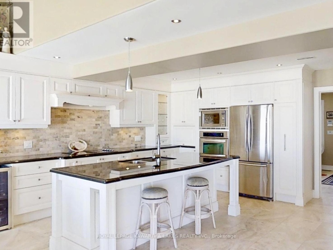 24 MCLENNANS BCH ROAD, Lake Simcoe