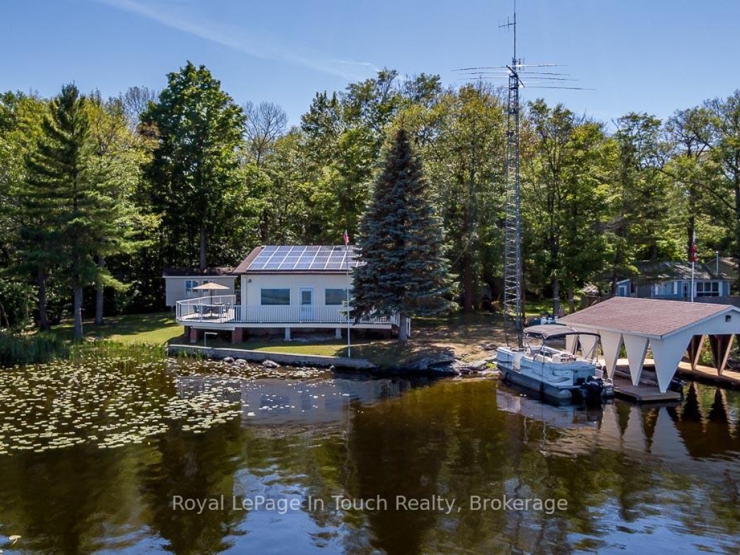 36 Yellowhead Island, Gloucester Pool