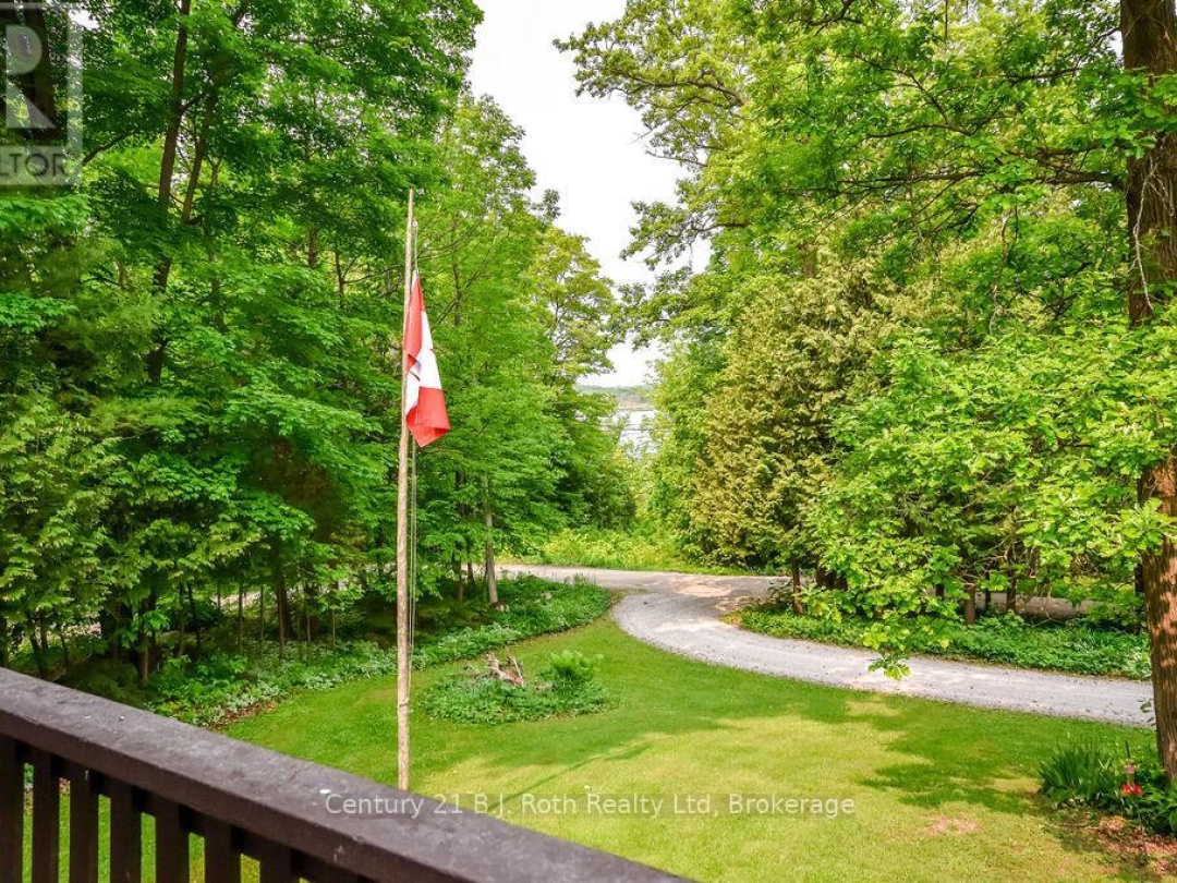1755 Twin Oaks Crescent, Matchedash Bay