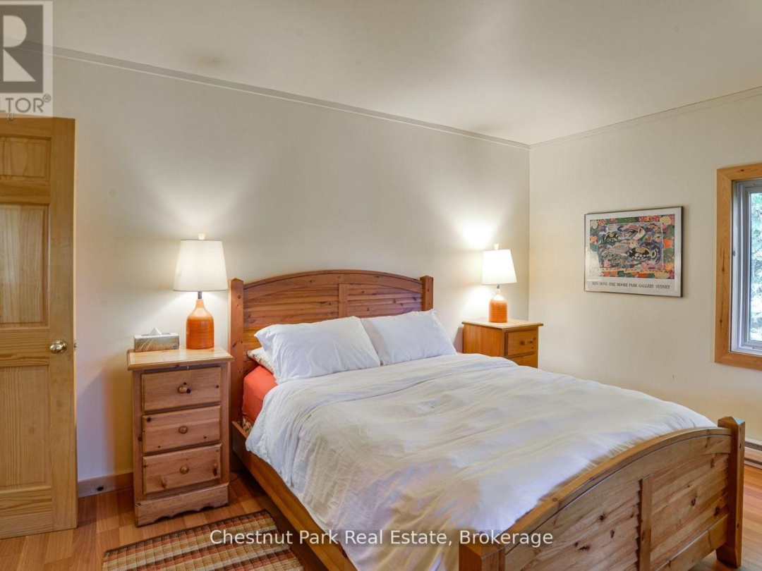 26 TAYLOR ISLAND 26LM, 