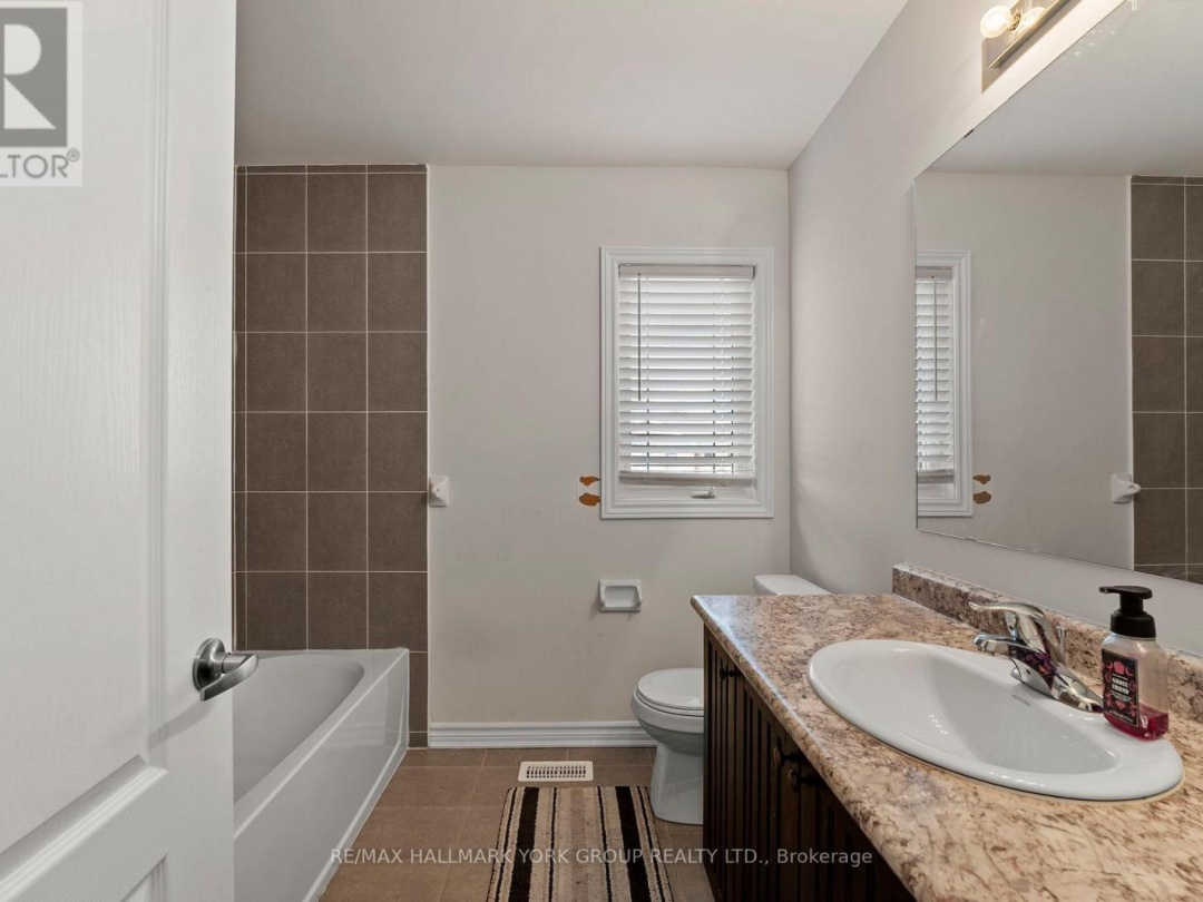 1 Furniss Street, Lake Simcoe